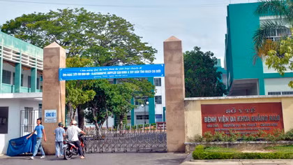 Nghi án nam sinh viên bị nhóm thanh niên đánh dập não rồi bỏ lại cổng bệnh viện