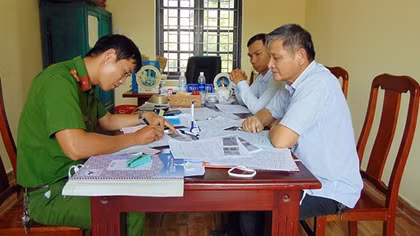 Công an chính quy giữ vững bình yên vùng quê miền biển