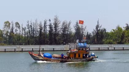 Tăng cường quản lý hoạt động đánh bắt hải sản
