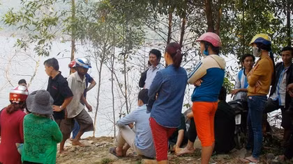 Phát hiện 2 thi thể nam nữ trên sông Tranh