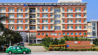 2 thanh niên bị đâm thương vong trên bàn nhậu tất niên
