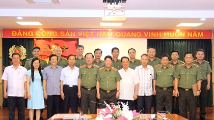 Nghiệm thu cuốn sách "Công tác kiểm tra, giám sát, thi hành kỷ luật đảng trong CAND"
