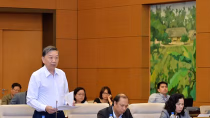 Nhiều điểm mới trong dự án Luật Xuất cảnh, nhập cảnh của công dân Việt Nam