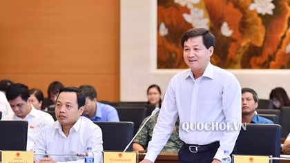  Kiên quyết hủy bỏ, thu hồi các quyết định không đúng về công tác cán bộ