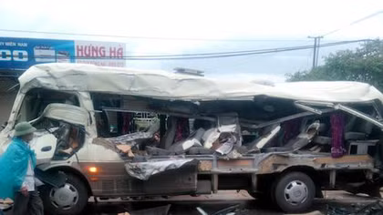 Khởi tố 2 lái xe gây tai nạn làm 6 người tử vong