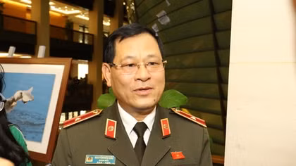 Thiếu tướng Nguyễn Hữu Cầu chia sẻ quá trình điều tra vụ đưa người ra nước ngoài trái phép