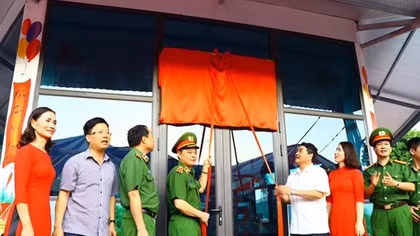 Bộ Tư lệnh CSCĐ tặng Điện Biên nhà bán trú, thư viện thân thiện