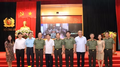 Xây dựng những mô hình, phần việc lấy “chỉ số hài lòng của nhân dân” làm thước đo