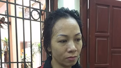 "Nữ quái" có "sở thích" trộm dao cạo râu!