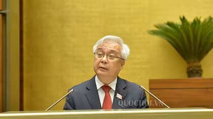 Gọi là “học phí” để tránh cách tiếp cận thương mại trong giáo dục
