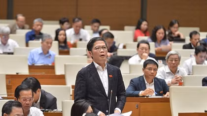 Bộ trưởng Bộ Công thương tranh luận các vấn đề về dự án thủy điện với ĐBQH
