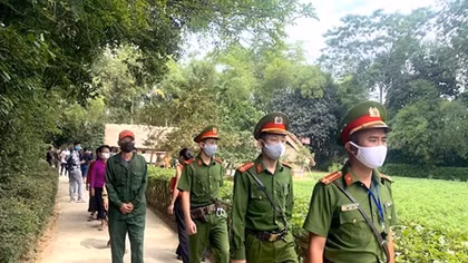 Tháng 5 về trên quê hương Bác 