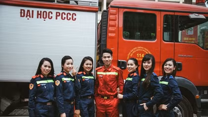 Trai thanh gái lịch Đại học PCCC làm "lửa cháy" ở đêm Ga la...