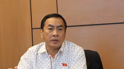 Không để cạnh tranh sách giáo khoa vì lợi ích một nhóm nào đó