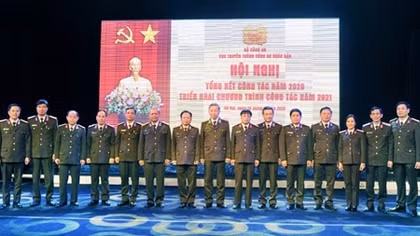 Bộ trưởng Tô Lâm chỉ đạo Hội nghị triển khai công tác Cục Truyền thông CAND