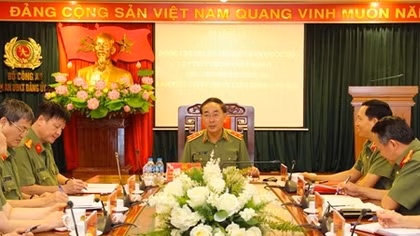 Thứ trưởng Trần Quốc Tỏ làm việc với Cơ quan UBKT Đảng ủy Công an Trung ương