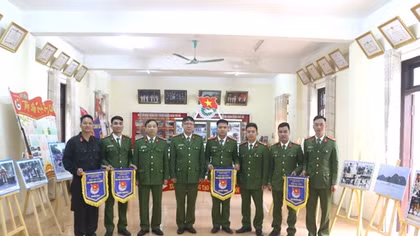 Trung đoàn CSCĐ Thủ đô tổ chức hội thi ảnh chào mừng Ngày thành lập Đảng