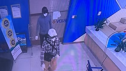 Truy tìm hai đối tượng cướp ngân hàng BIDV ở phố Huỳnh Thúc Kháng