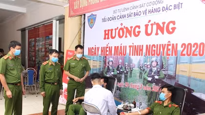 Hơn 620 CBCS Bộ Tư lệnh Cảnh sát cơ động tham gia hiến máu