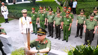 Đảng ủy Công an Trung ương, Bộ Công an dâng hương tưởng niệm Chủ tịch Hồ Chí Minh