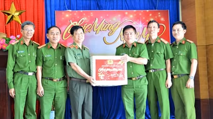 Thứ trưởng Nguyễn Văn Sơn thăm và chúc tết tại Đà Nẵng