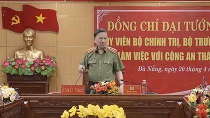 Không để các đối tượng chống phá, xâm hại chủ quyền và an ninh quốc gia