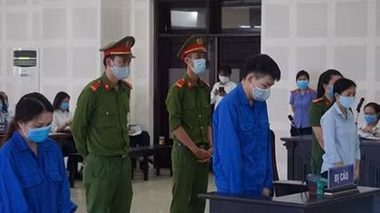 Tổ chức nhập cảnh trái phép, 3 đối tượng lĩnh 19 năm tù
