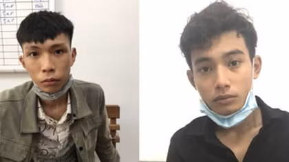 Hai tên cướp bắt nạn nhân đọc mật khẩu để mở điện thoại