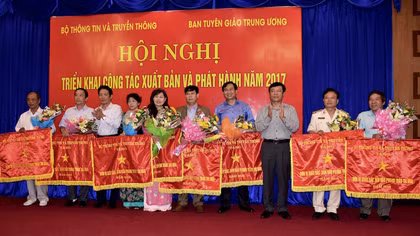 Không để đối tác liên kết chi phối hoạt động in ấn, xuất bản