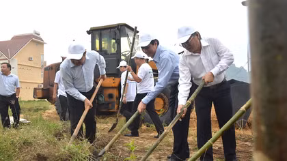 Hơn 3.000 người tham gia làm sạch môi trường chào đón Tuần lễ Cấp cao APEC