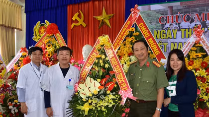 Báo CAND chúc mừng Bệnh viện 199 nhân ngày Thầy thuốc Việt Nam
