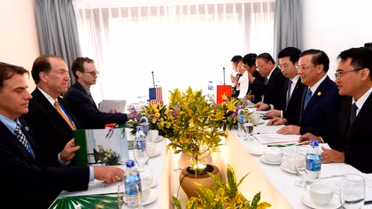 Bộ trưởng Bộ Tài chính Đinh Tiến Dũng tiếp Thứ trưởng Bộ Tài chính Hoa Kỳ 