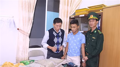 Khen thưởng lực lượng biên phòng phá án ma tuý