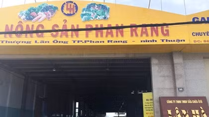 Nhiều tiểu thương ở Phan Rang chưa đồng tình vào chợ mới
