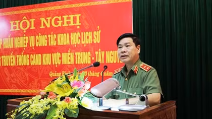 Tập huấn công tác khoa học lịch sử, bảo tàng truyền thống CAND