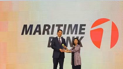Maritime Bank nhận giải thưởng Ngân hàng đồng hành cùng doanh nghiệp vừa và nhỏ tốt nhất Việt Nam 2017