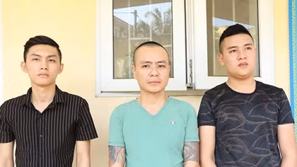 Bắt nhóm đòi nợ kiểu “ tín dụng đen “