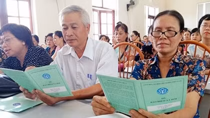 Đề xuất hỗ trợ “mạnh” đối với cán bộ, công chức tình nguyện nghỉ hưu trước tuổi
