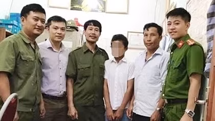 Cậu bé 12 tuổi người Mông đi lạc được Công an chăm sóc, tìm lại người thân