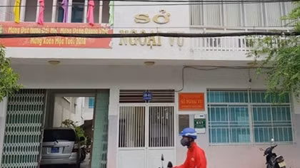 Xóa tên đảng viên, thu hồi quyết định bổ nhiệm một phó giám đốc Sở Ngoại vụ 
