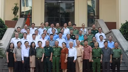 Bộ Công an gặp mặt học viên Lớp bồi dưỡng kiến thức QPAN khóa 76
