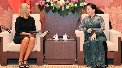 Chủ tịch Quốc hội Nguyễn Thị Kim Ngân tiếp Phó Chủ tịch Ủy ban châu Âu
