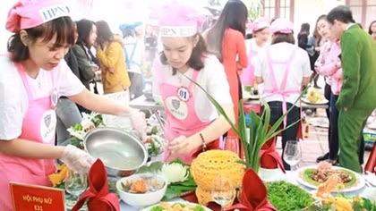 Cụm thi số 2 - Bộ Tư lệnh CSCĐ tổ chức Hội thi nấu ăn chào mừng ngày Quốc tế phụ nữ