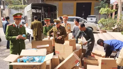 Tiêu hủy hơn 2 nghìn mỹ phẩm không có nguồn gốc