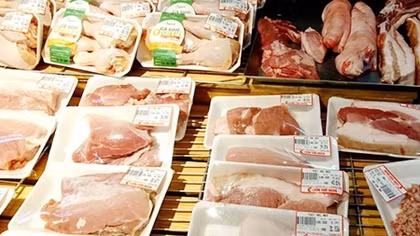 Kiểm soát chặt giá thịt lợn trên thị trường