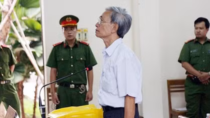 Vụ Nguyễn Khắc Thủy và niềm tin của công chúng