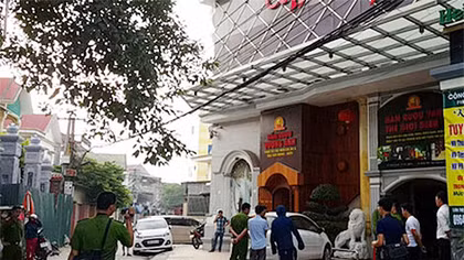 Chém nhầm người trong vụ hỗn chiến tại quán karaoke
