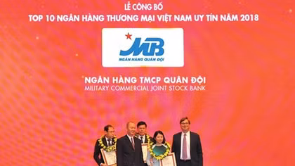 MB thăng hạng trong TOP 10 ngân hàng thương mại uy tín