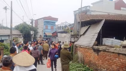 (RÚNG ĐỘNG) Truy tìm hung thủ sát hại bé trai 9 tuổi trên giường ngủ