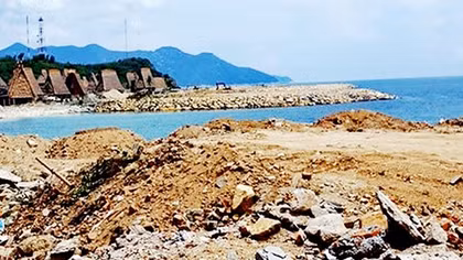 Dự án 1.200 tỷ đồng lấn vịnh Nha Trang